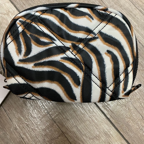 Lug Stash zip pouch - Picture 6 of 6